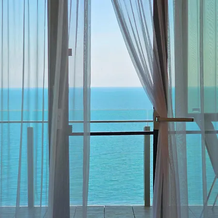 Starshine Spectrum 康斯坦察