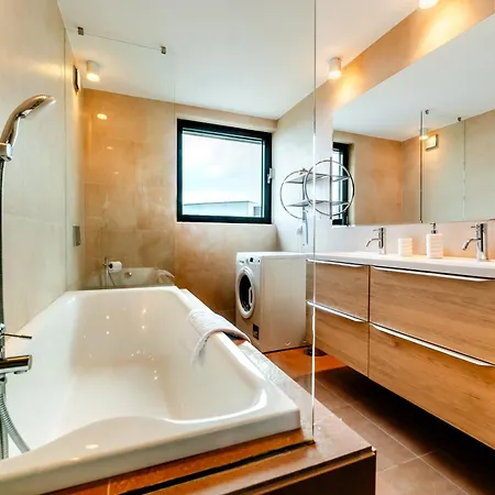 Starshine Spectrum Apartment *
